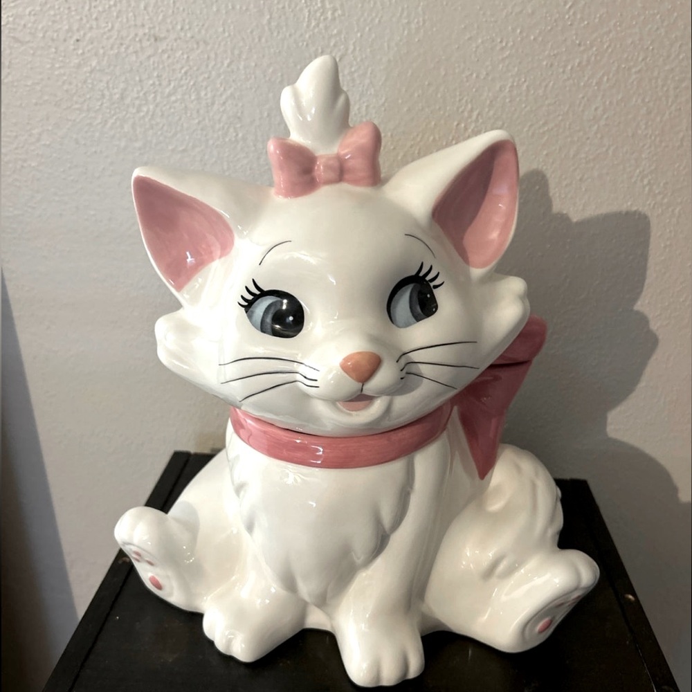 NEW Aristocats Marie cookie jar